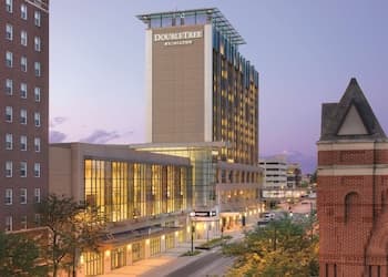 Doubletree by Hilton Cedar Rapids Convention Complex