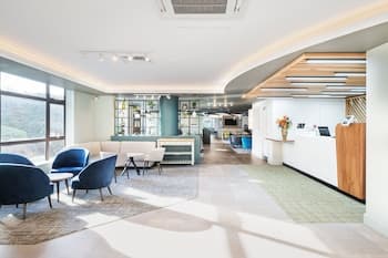 Holiday Inn Rochester Chatham, an IHG Hotel