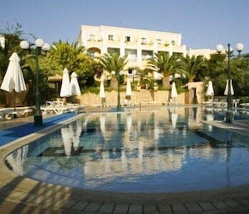 Crithoni's Paradise Hotel