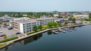 Holiday Inn Peterborough-Waterfront, ON, an IHG Hotel