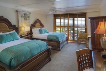 Pacific Terrace Hotel