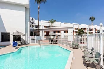 DoubleTree by Hilton Pomona