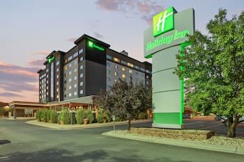 Holiday Inn Rapid City-Rushmore Plaza, an IHG Hotel