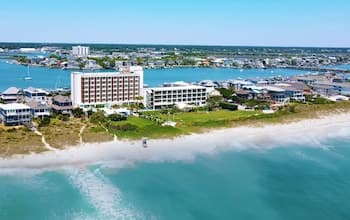 Blockade Runner Beach Resort