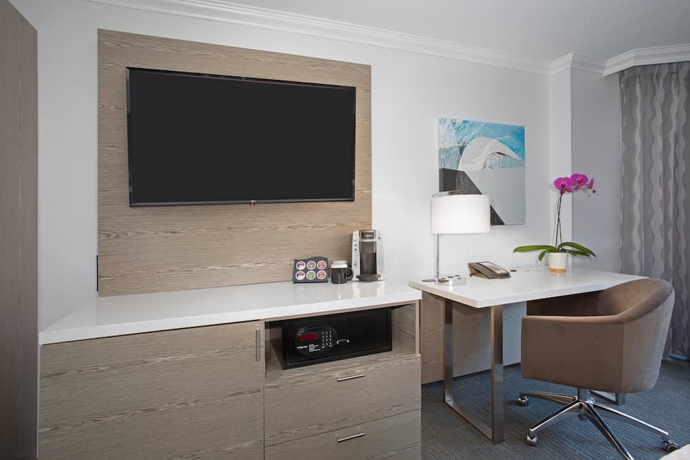 Crowne Plaza Costa Mesa Orange County by IHG