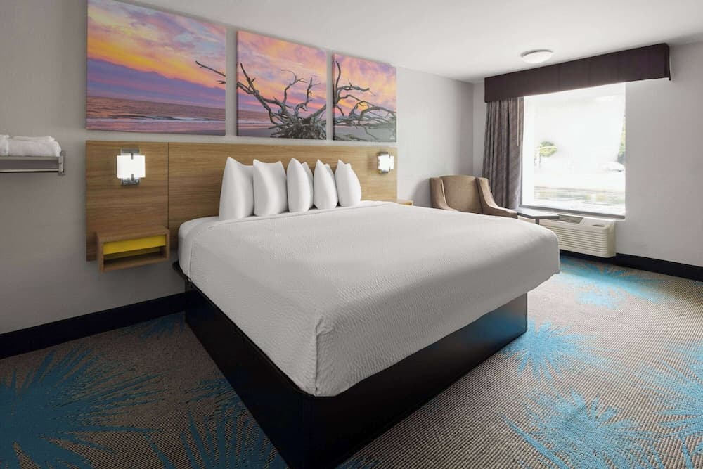 Days Inn by Wyndham Ladson Summerville Charleston