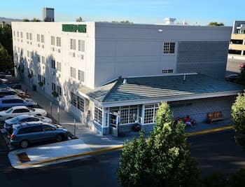 Hilltop Inn by Riversage