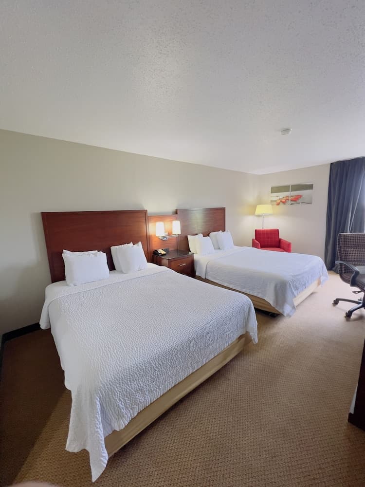 Days Inn by Wyndham Great Lakes Naval Base