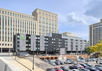 Holiday Inn & Suites Chicago - Downtown, an IHG Hotel