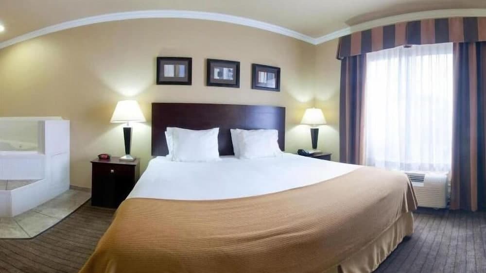 Holiday Inn Express Hotel & Suites Natchitoches by IHG