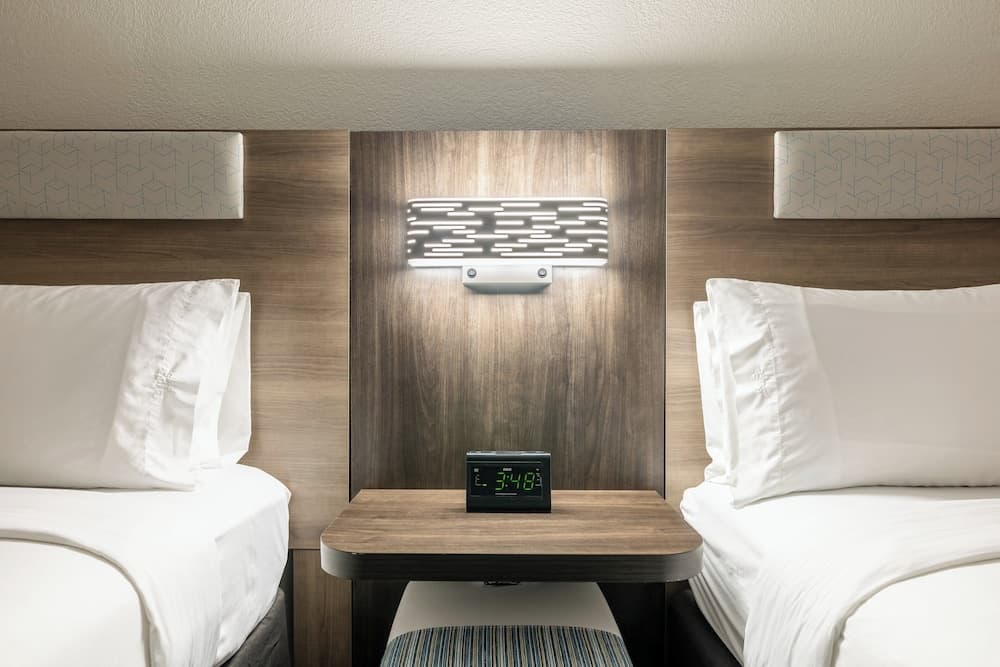 Holiday Inn Express Van Nuys by IHG