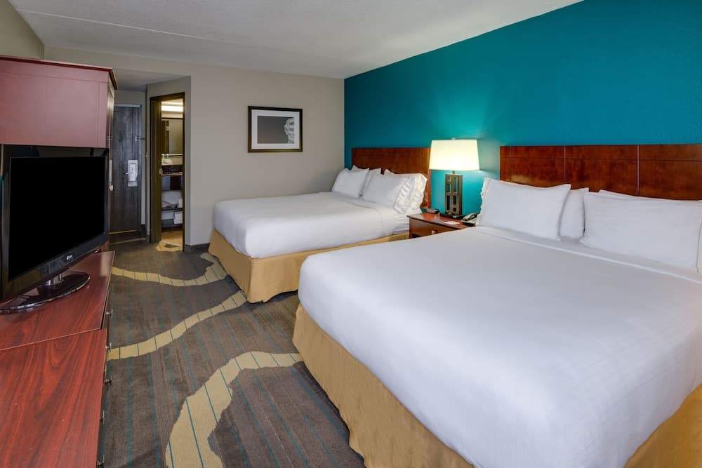 Holiday Inn Express Washington DC East - Andrews AFB by IHG