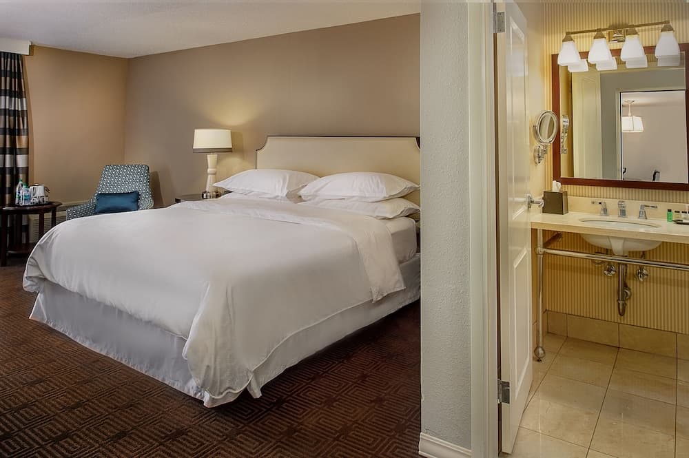 Sheraton Westport Chalet Hotel St. Louis