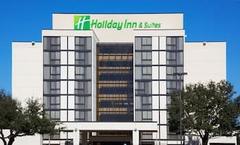 Holiday Inn Hotel & Suites Beaumont Plaza (I-10 & Walden), an IHG Hotel