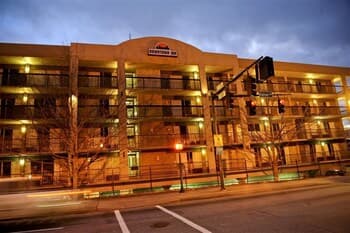 Downtown Inn and Suites