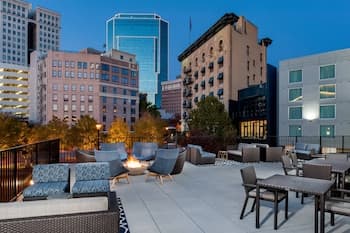 Fairfield Inn & Suites Fort Worth Downtown/Convention Center