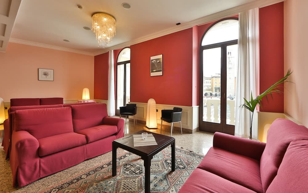 Hotel Europa Sky Pool & Panorama