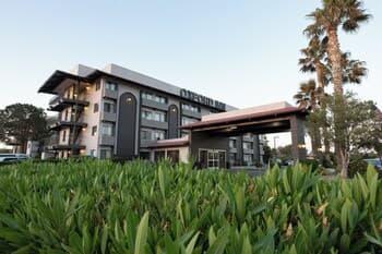 Oxford Suites Lancaster