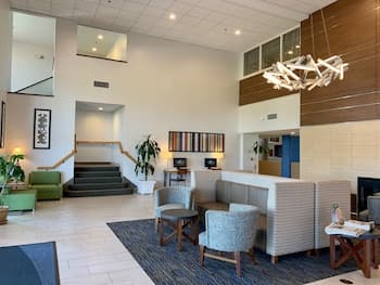 Holiday Inn Express Hotel & Suites Tracy, an IHG Hotel