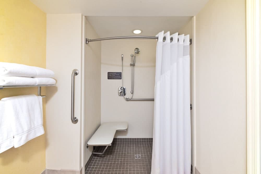 Holiday Inn Express Hotel & Suites Frackville by IHG