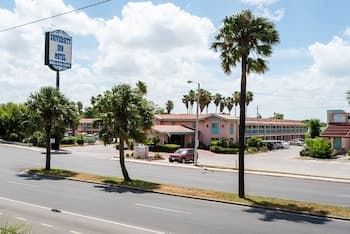 University Inn & Suites