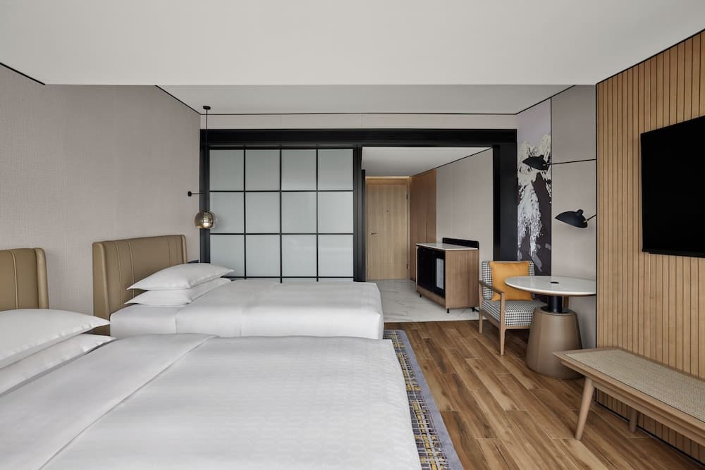 Sheraton Chengdu Lido Hotel