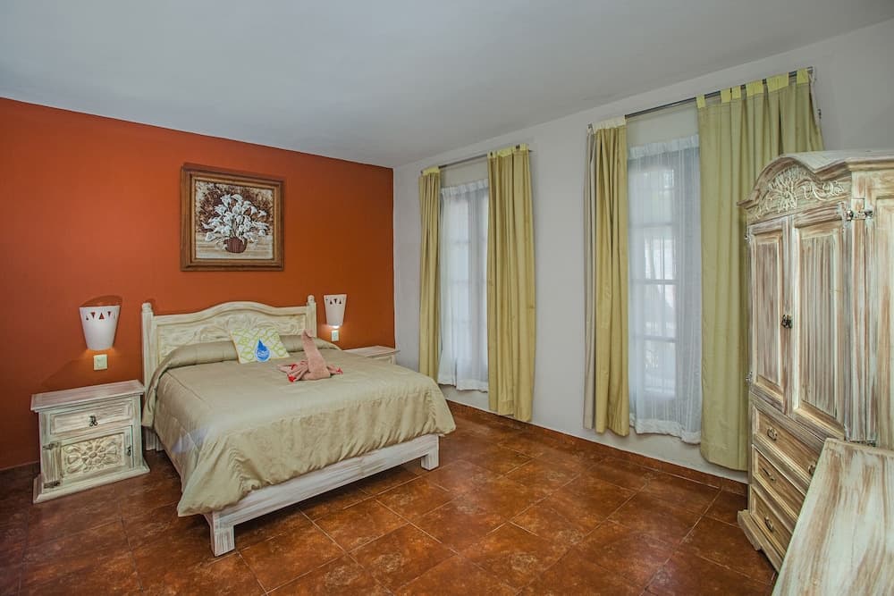 Hacienda San Miguel Hotel & Suites