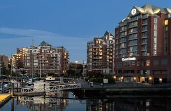 Coast Victoria Hotel & Marina by APA