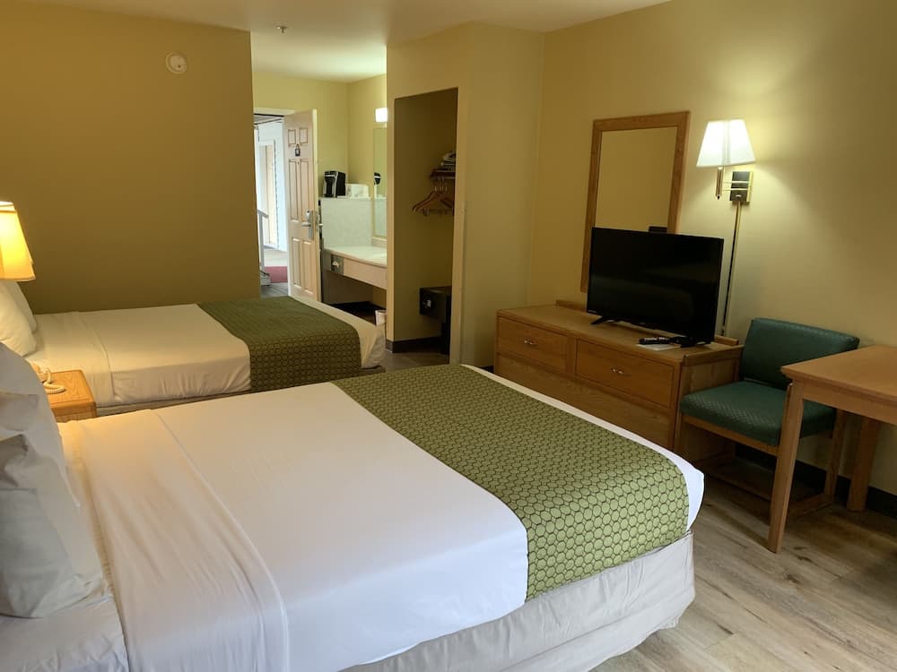 Days Inn by Wyndham Ocean Shores