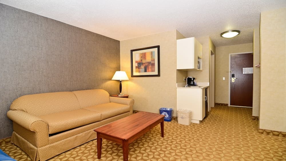 Holiday Inn Express Hotel & Suites Fort Atkinson by IHG