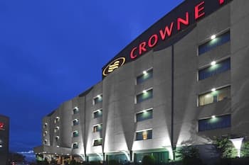 Crowne Plaza Toluca Lancaster, an IHG Hotel