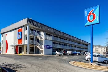 Motel 6 Little Rock, AR - West