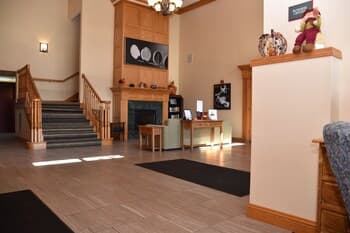 Port Wisconsin Inn and Suites