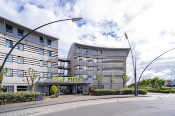 B&B Hotel Calais Terminal Cité de l'Europe 4