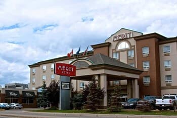 Merit Hotel & Suites