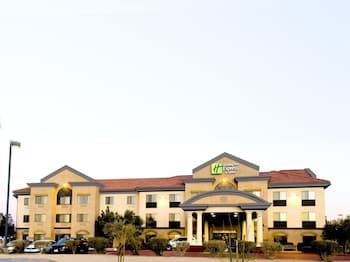 Holiday Inn Express Hotel & Suites Barstow-Outlet Center, an IHG Hotel