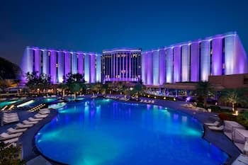 The Ritz-Carlton, Bahrain