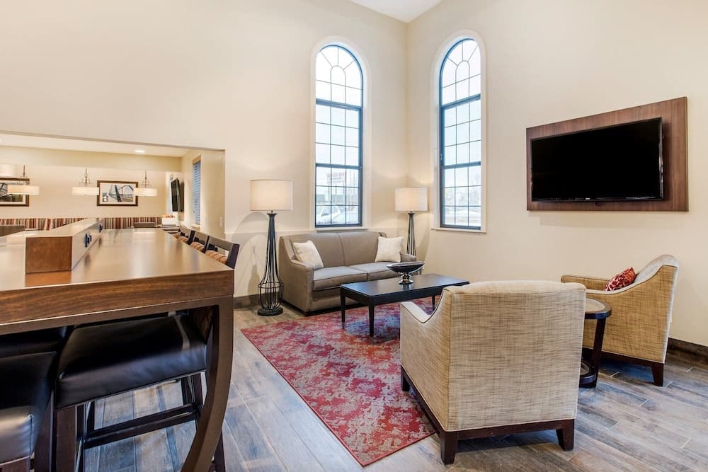 Country Inn & Suites by Radisson, Grandville-Grand Rapids West, MI