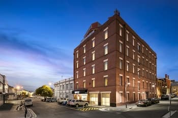 Quest Waterfront Serviced Apartments