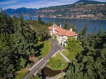Columbia Gorge Hotel and Spa