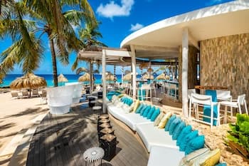 Van der Valk Plaza Beach & Dive Resort Bonaire
