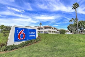 Motel 6 Carlsbad, CA Beach