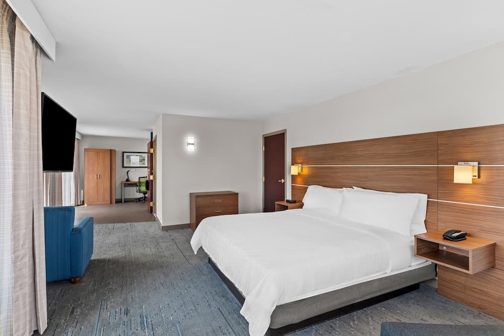 Holiday Inn Express & Suites Austin SW - Sunset Valley by IHG