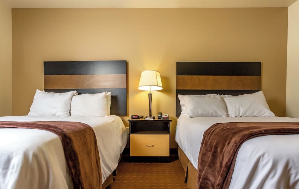 My Place Hotel - Dickinson, ND