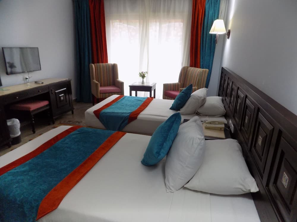 Turquoise Beach Hotel