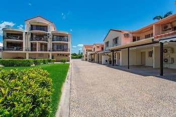 Cityville Luxury Apartments & Motel