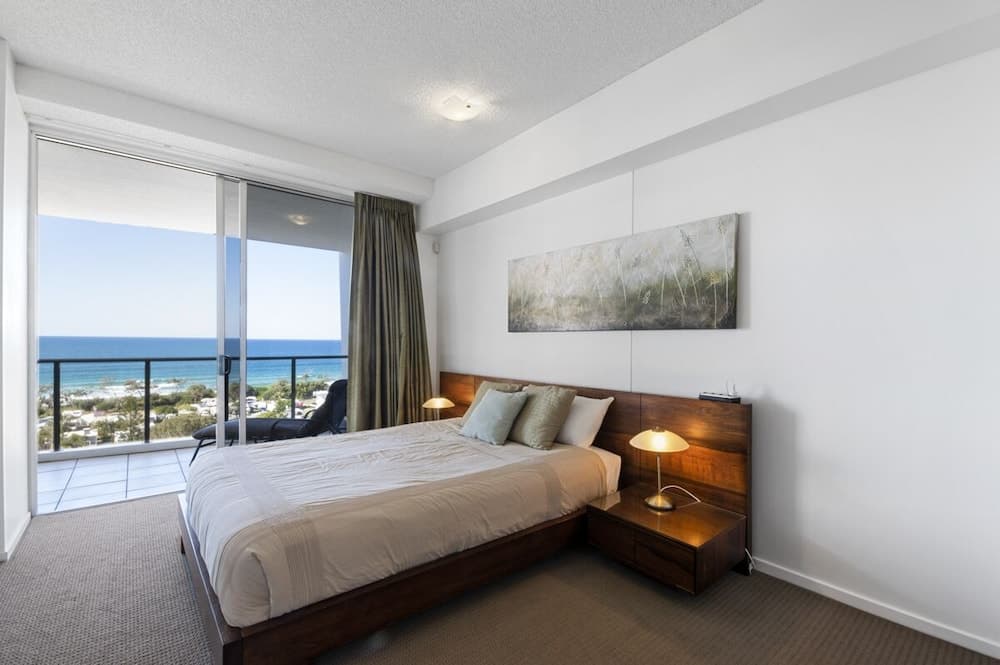 Silver Sea On Sixth Resort