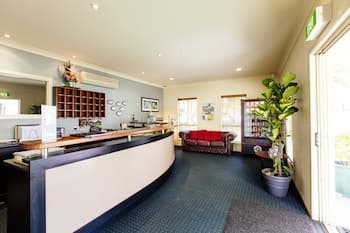 Shamrock Gardens Motel