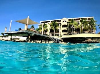 The Bellafonte - Luxury Oceanfront Hotel