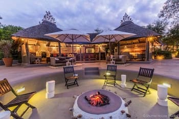 Safari Lodge - Amakhala Game Reserve